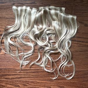 18 in blonde clip-in hair extensions!
